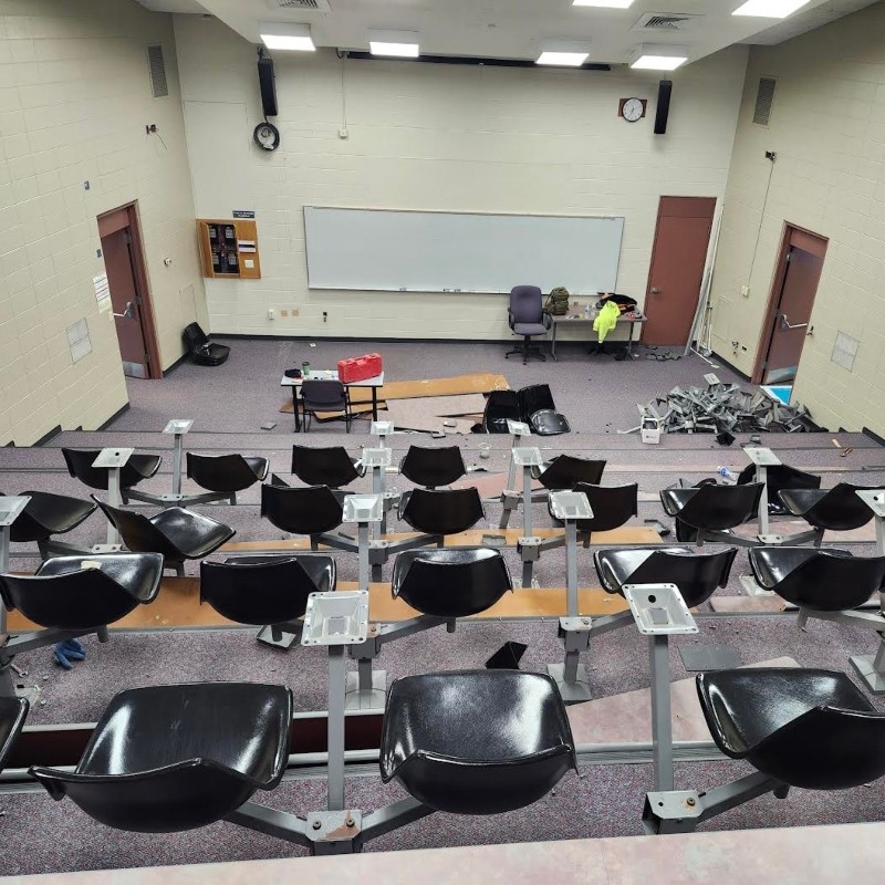 Roger Williams University School of EngineeringSelective Demolition and Asbestos Abatement