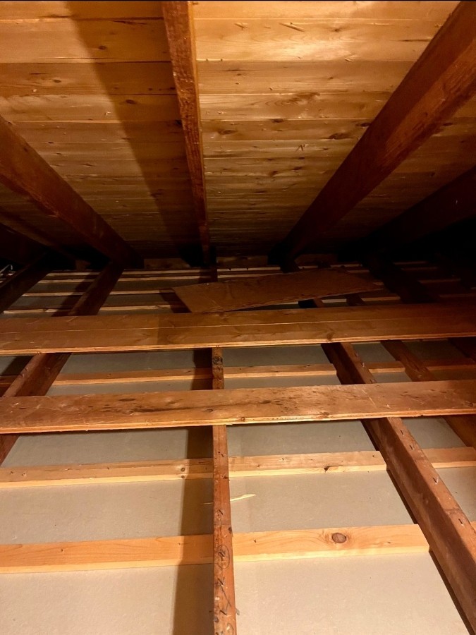 vermiculite insulation removal from residential attic in concord, MA