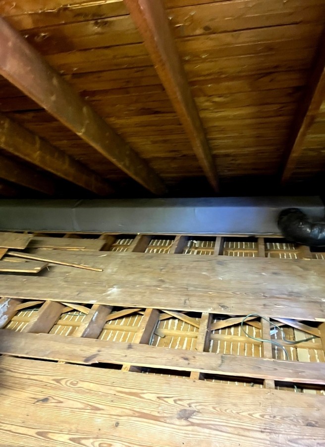 vermiculite insulation removal from residential attic in concord, MA