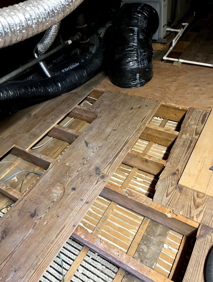 vermiculite insulation removal from residential attic in concord, MA